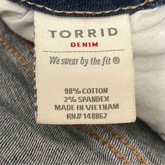 Torrid Girlfriend Embroidered Ankle Jeans Size 14R - Picture 8 of 8